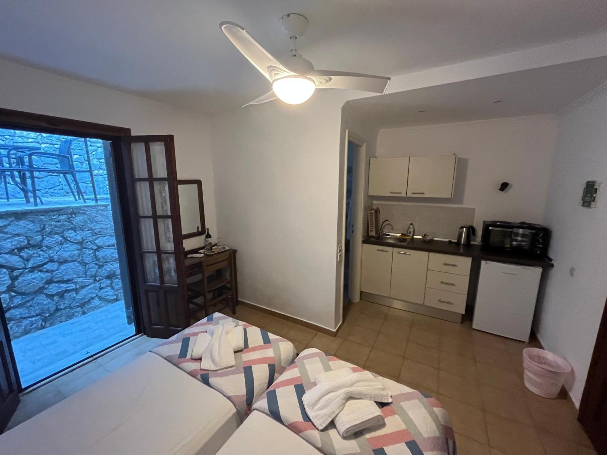 Villa Perris Studios Κασσιόπη Εξωτερικό φωτογραφία